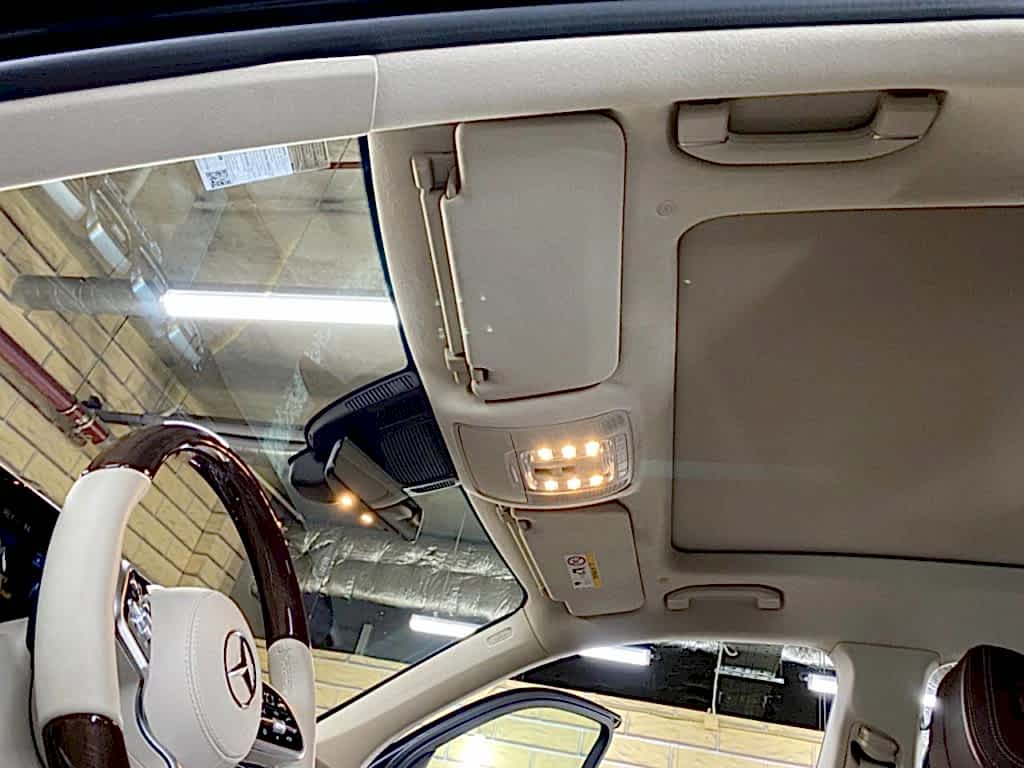 химчистка потолка Mercedes-Benz